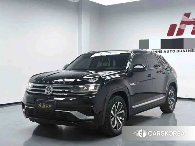 Volkswagen Tourang 2021 Черный из Китая, фото 2