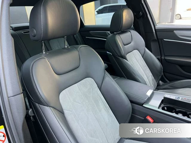 Audi A6L id 4335778 из Китая 12