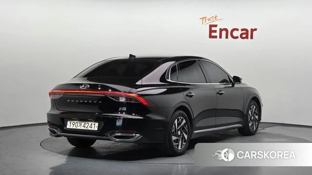 Hyundai The New Grandeur IG Hybrid id 4429800 из Кореи 12