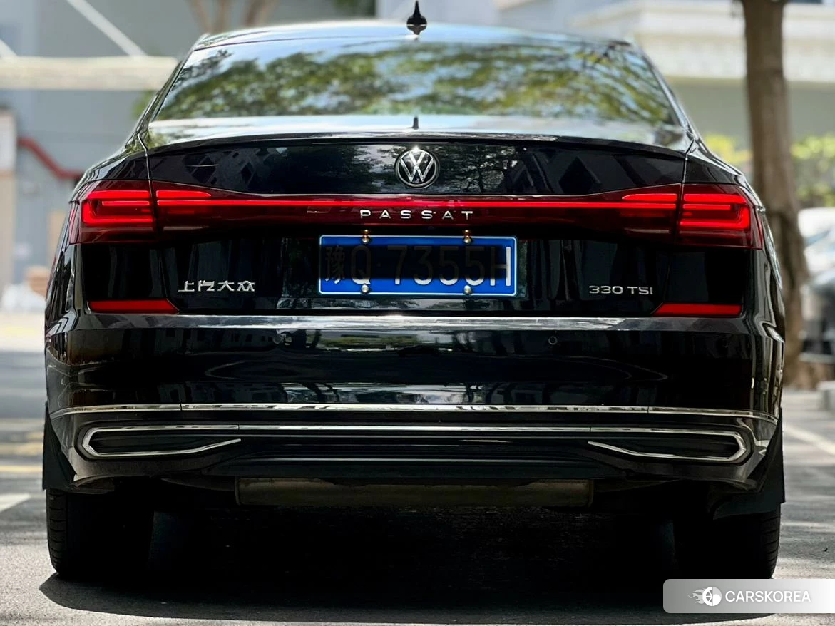 Volkswagen Passat 2023 Черный из Китая, фото 6
