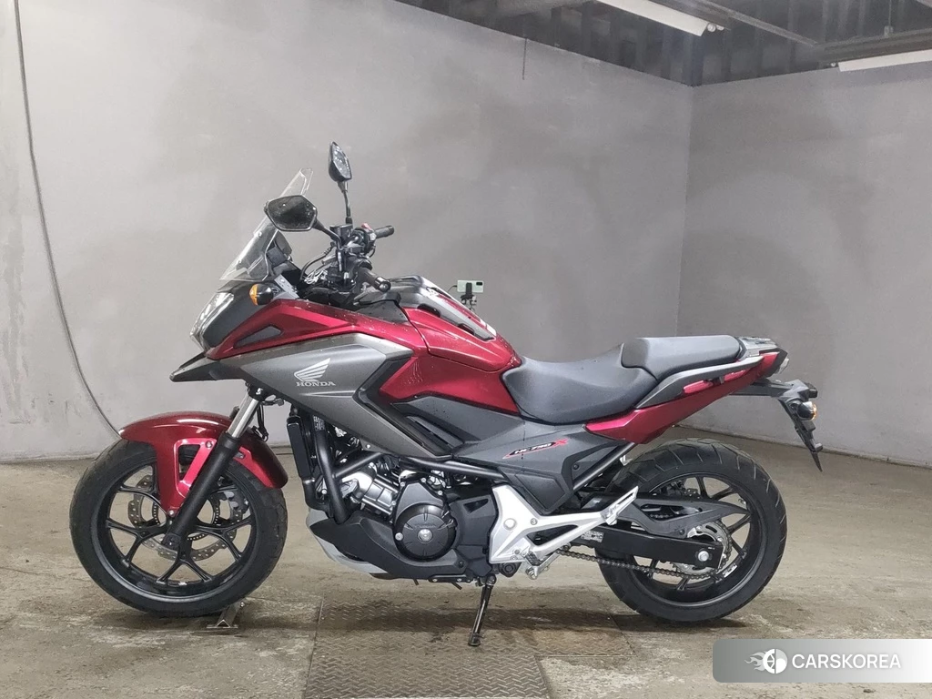 Проданный Honda NC750X DCT 2019 из Японии, фото 2