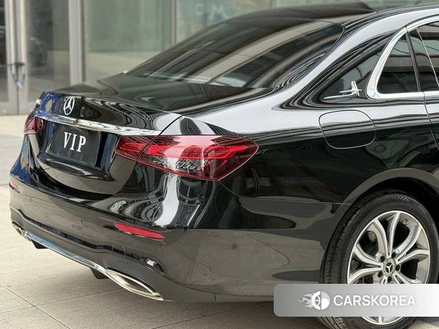 Mercedes-Benz E-class id 4260829 из Китая 12