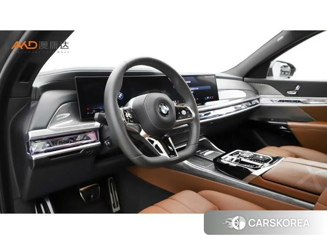 BMW 7 series 2025 Серебристо-серый из Китая, фото 2