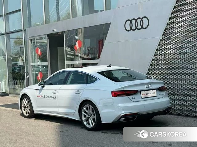 Audi A5 2025 Белый из Китая, фото 2