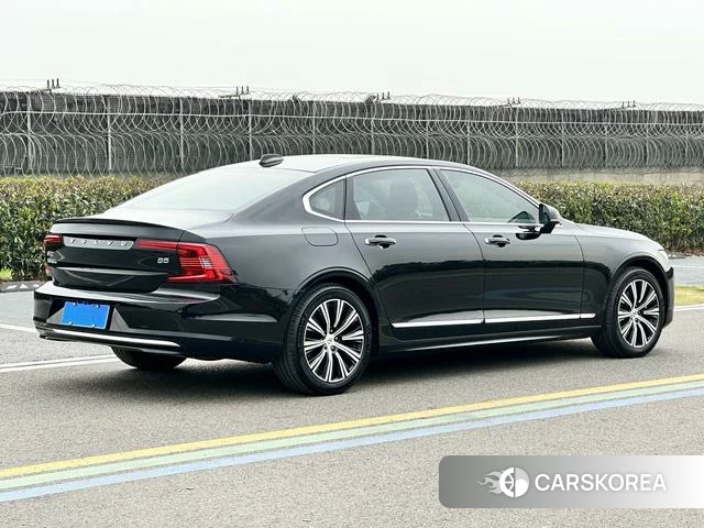 Volvo S90 id 4217379 из Китая 10