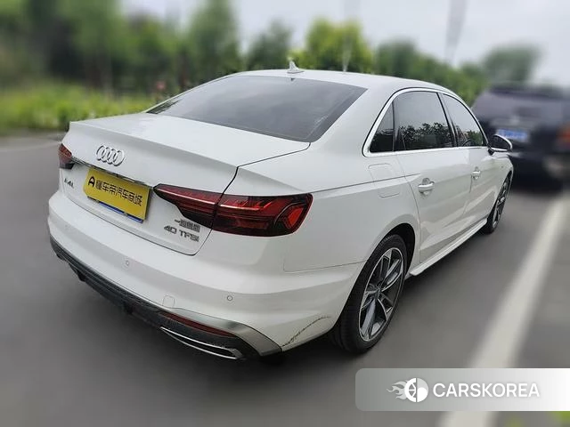 Audi A4L 2021 Белый из Китая, фото 2