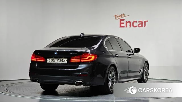 BMW 5 Series (G30) id 3880281 из Кореи 12