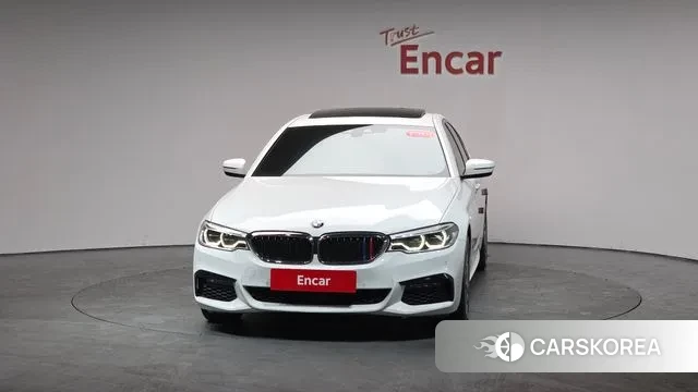 BMW 5 Series (G30) id 3672119 из Кореи 12