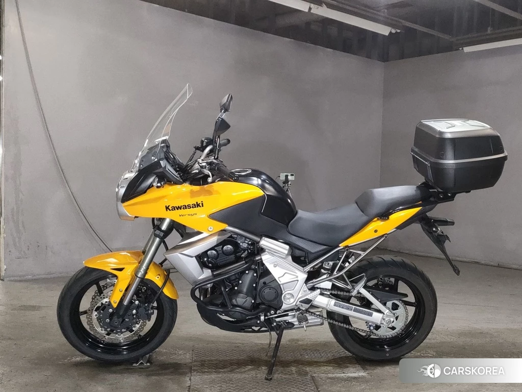 Проданный Kawasaki VERSYS 650 2011 из Японии