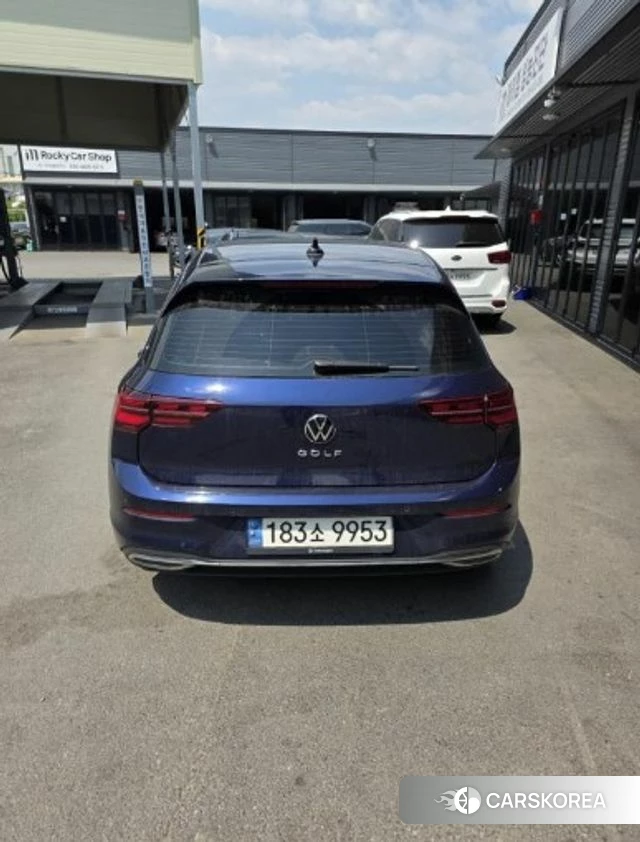 Volkswagen Golf 8th Generation 2022 Синий из Кореи, фото 2