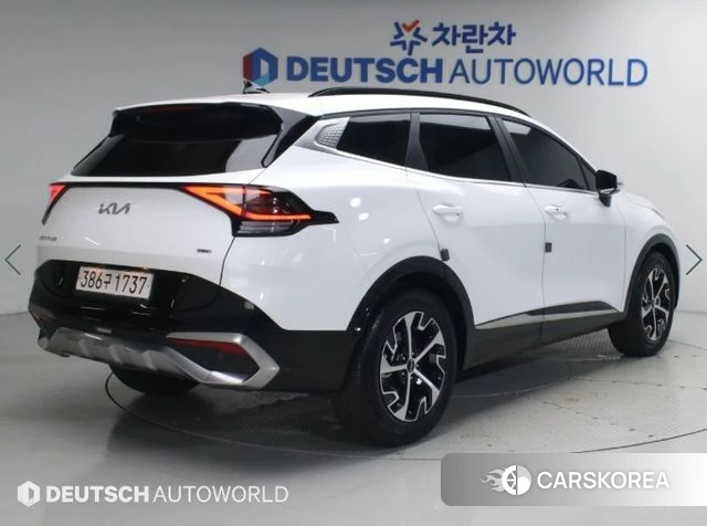 Kia Sportage 5th Generation Hybrid 2023 Белый из Кореи, фото 2