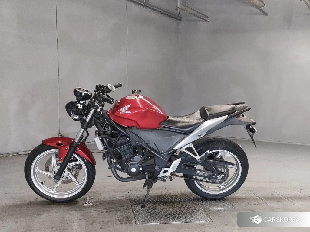 Проданный Honda CBR250R 2011 из Японии