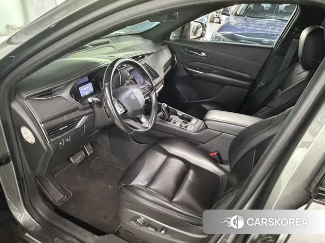 Cadillac XT4 2018 Темно-серый из Китая, фото 2