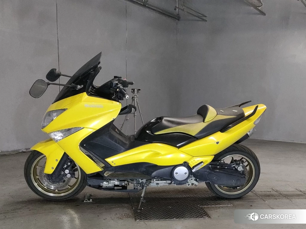 Проданный Yamaha T-MAX 500 2010 из Японии