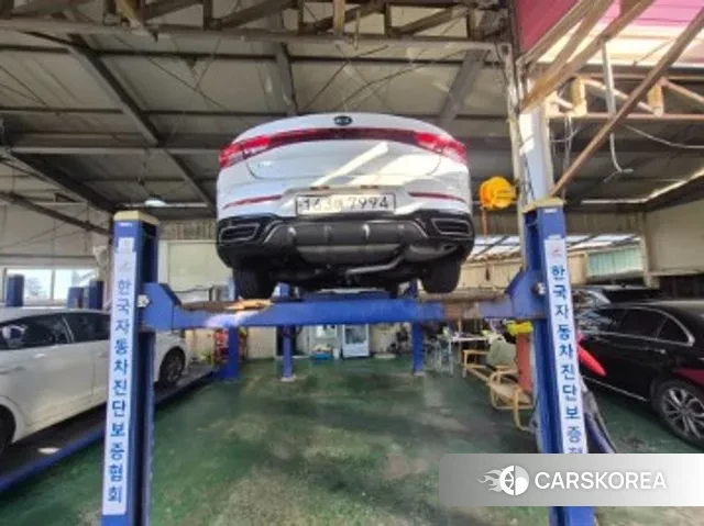 Kia K5 3rd generation 2021 Белый из Кореи, фото 2