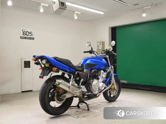 Проданный Honda CB400SF 2016 из Японии, фото 2