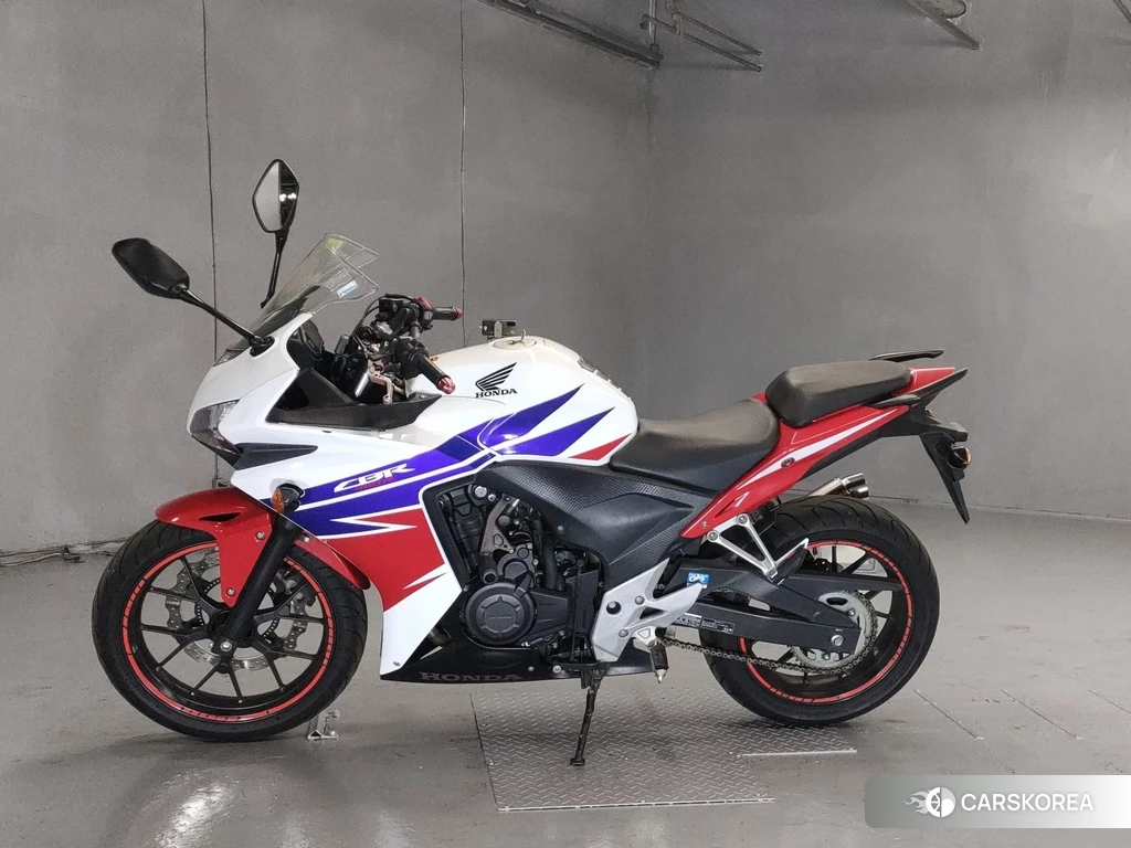 Проданный Honda CBR400R 2013 из Японии