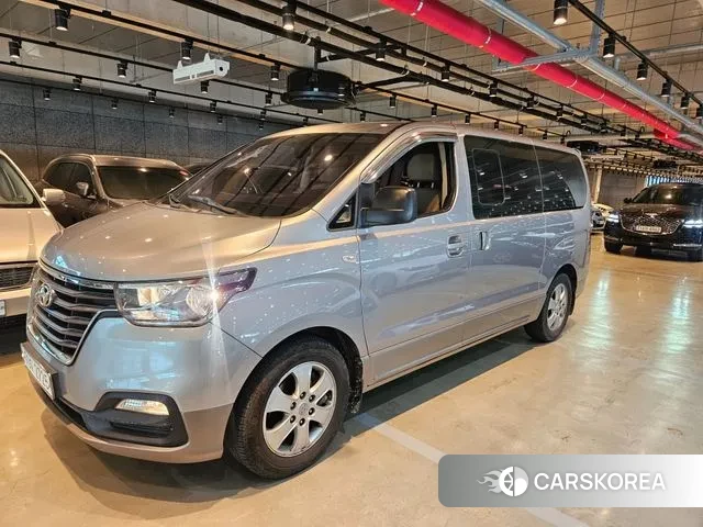 Hyundai The New Grand Starex 2018 Серебряный двухцветный из Кореи, фото 5