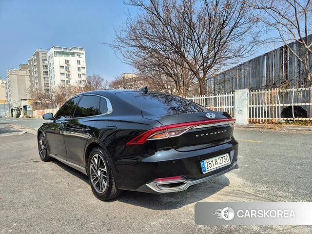 Hyundai The New Grandeur IG id 3800480 из Кореи 12