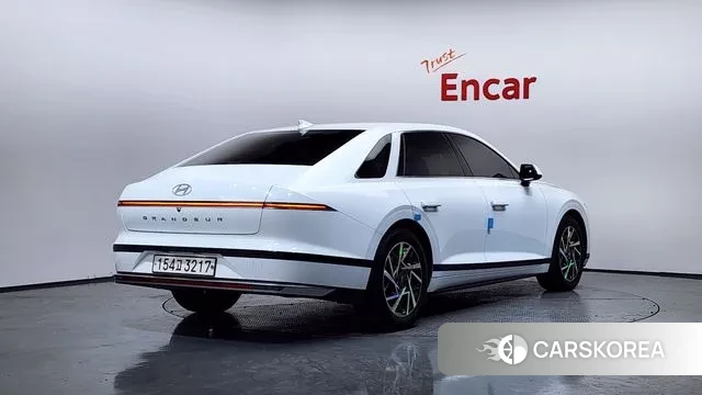 Hyundai Grandeur (GN7) id 3426325 из Кореи 12