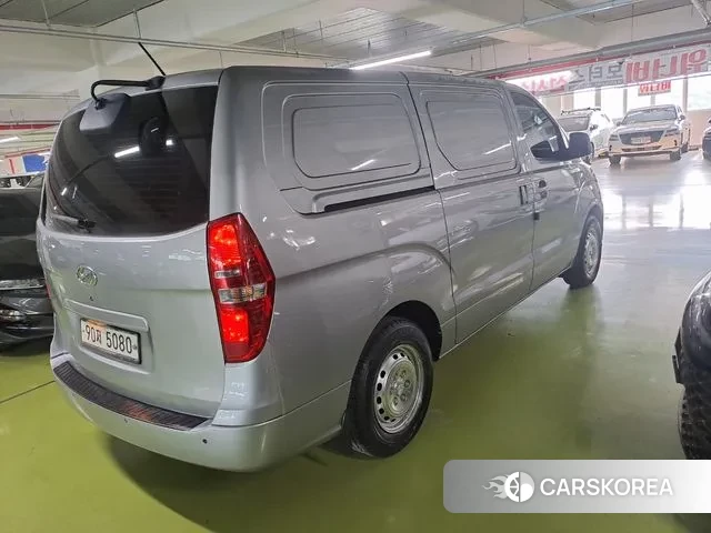 Hyundai The New Grand Starex id 3033532 из Кореи 8