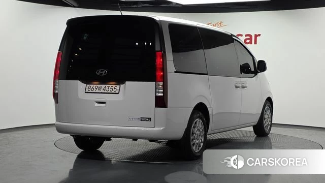 Hyundai Staria id 4280061 из Кореи 12