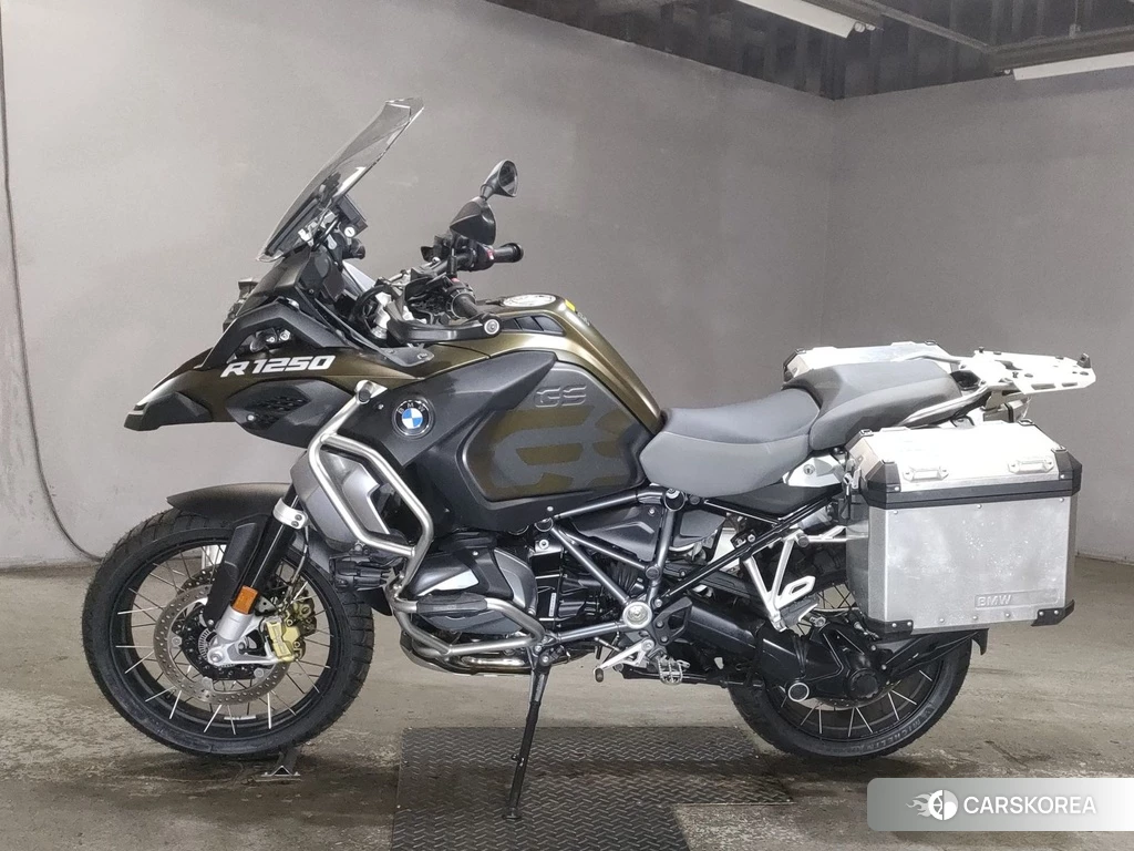 Проданный BMW R1250GS ADVENTURE 2020 из Японии