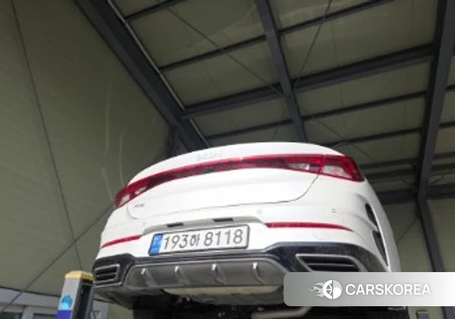 Kia K5 3rd generation 2022 Белый из Кореи, фото 2