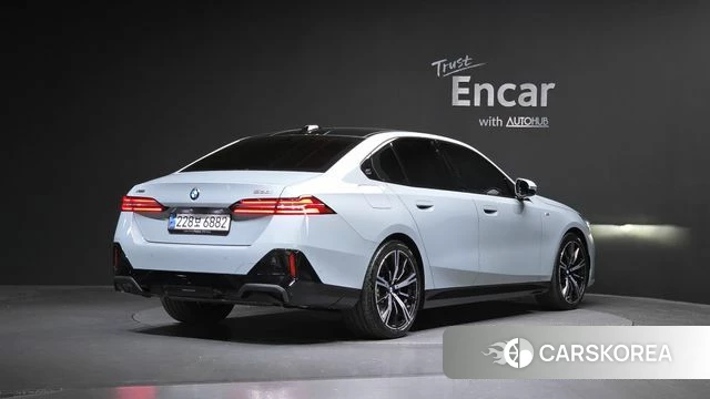 BMW 5 Series (G60) id 4222730 из Кореи 12