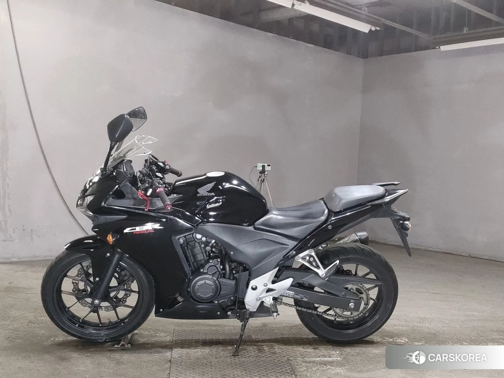 Проданный Honda CBR400R 2014 из Японии