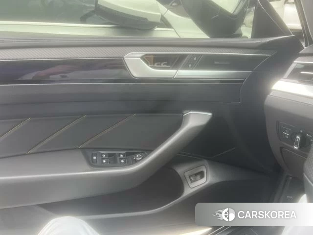 Volkswagen CC id 4278491 из Китая 12