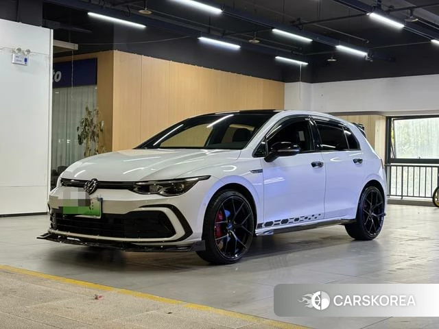 Volkswagen Golf 2023 Белый из Китая, фото 6