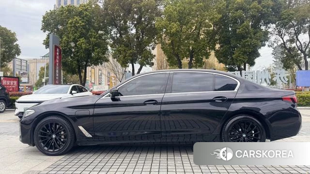 BMW 5 series PHEV 2021 Черный из Китая, фото 6