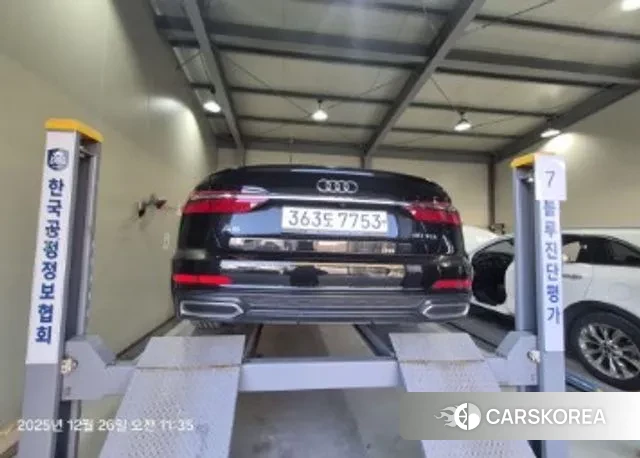 Audi A6 (C8) 2021 Черный из Кореи, фото 2