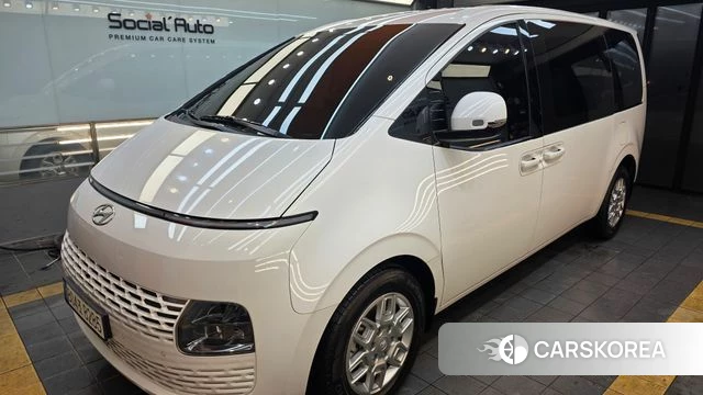 Hyundai Staria 2023 Белый из Кореи, фото 2