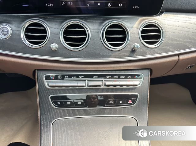 Mercedes-Benz E-class id 4277124 из Китая 12