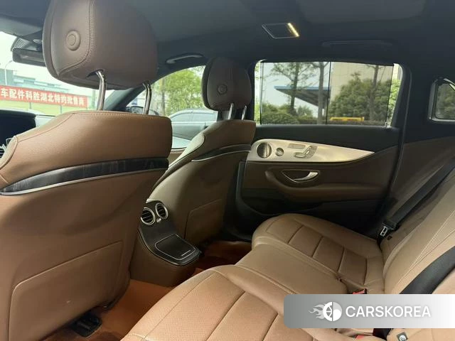 Mercedes-Benz E-class 2023 Черный из Китая, фото 2