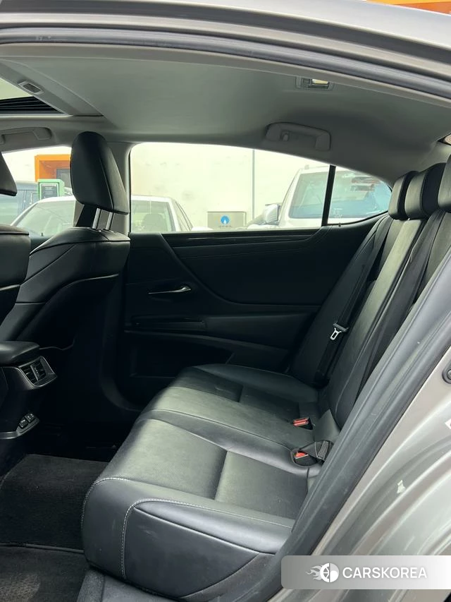 Lexus ES 2018 Шампань из Китая, фото 2