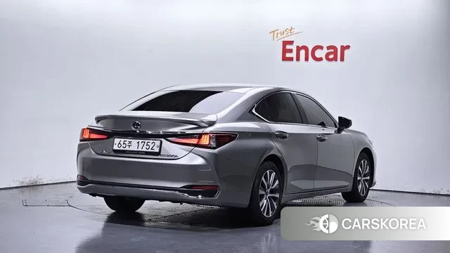 Lexus ES300h 7th generation id 3107217 из Кореи 12