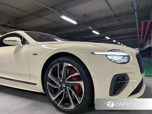Bentley Continental GT 4th Generation 2025 Жемчужный цвет из Кореи, фото 4