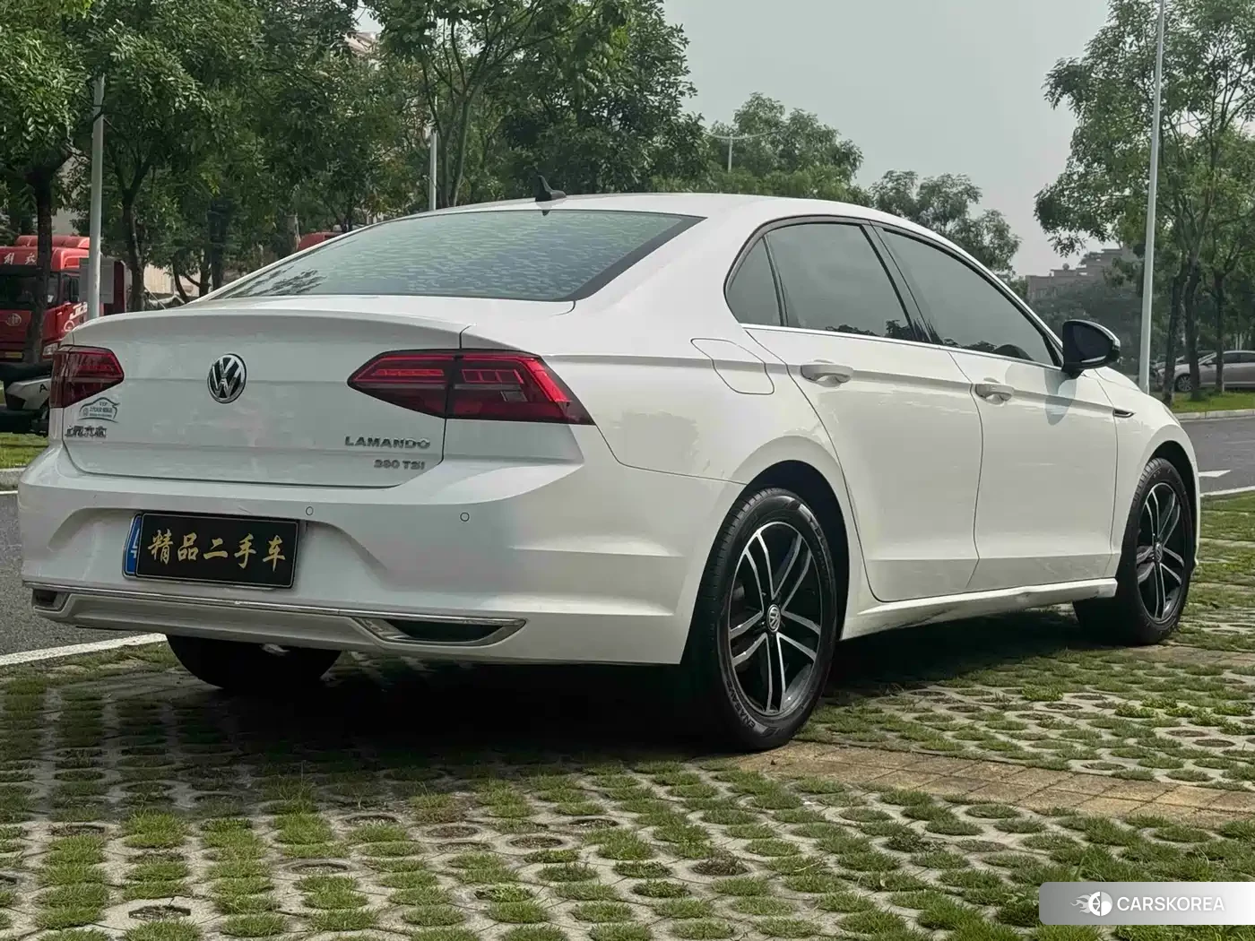Volkswagen Lamando id 4538887 из Китая 12