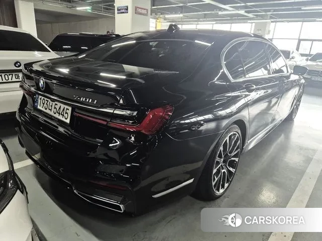 BMW 7 Series (G11) 2021 Черный из Кореи, фото 2