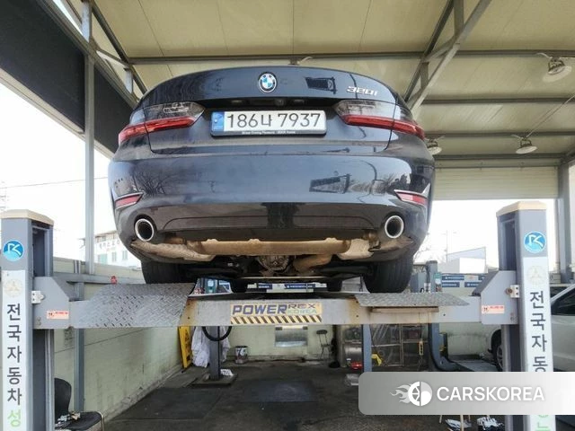 BMW 3 Series (G20) 2022 Черный из Кореи, фото 2