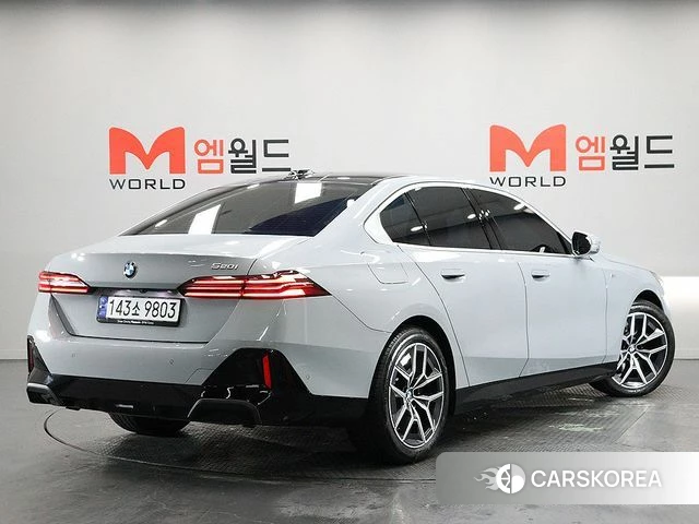BMW 5 Series (G60) id 4442625 из Кореи 12