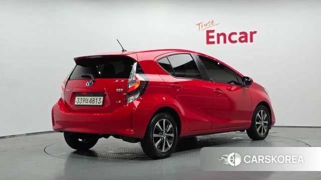 Toyota Prius C id 4464799 из Кореи 12