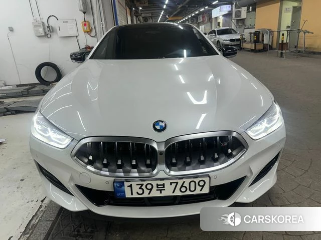 BMW 8 Series (G15) 2023 Белый из Кореи, фото 2