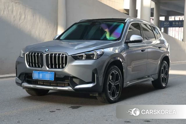 BMW X1 2024 Серебристо-серый из Китая, фото 6