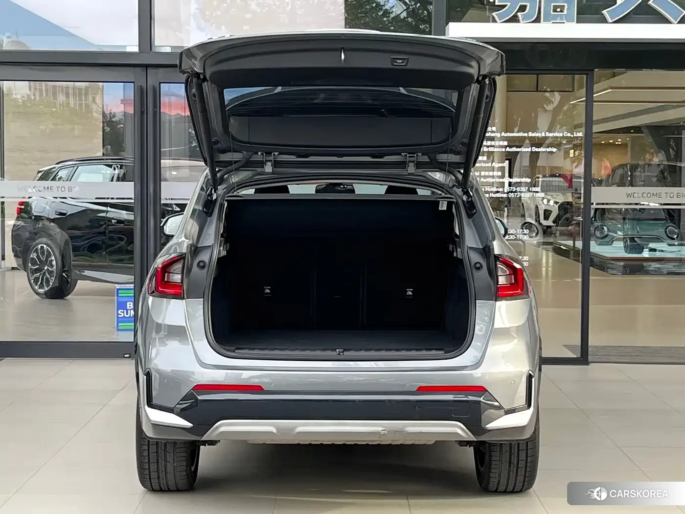 BMW X1 2024 Silver/gray из Китая, фото 6