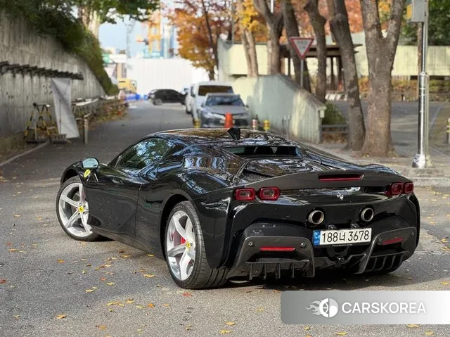 Ferrari SF90 Stradale id 3478549 из Кореи 12