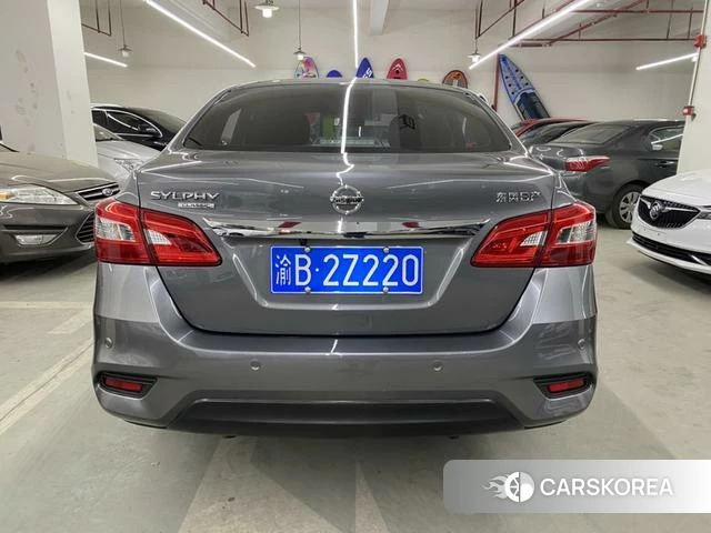 Nissan Xuan Yi 2023 Серебристо-серый из Китая, фото 6